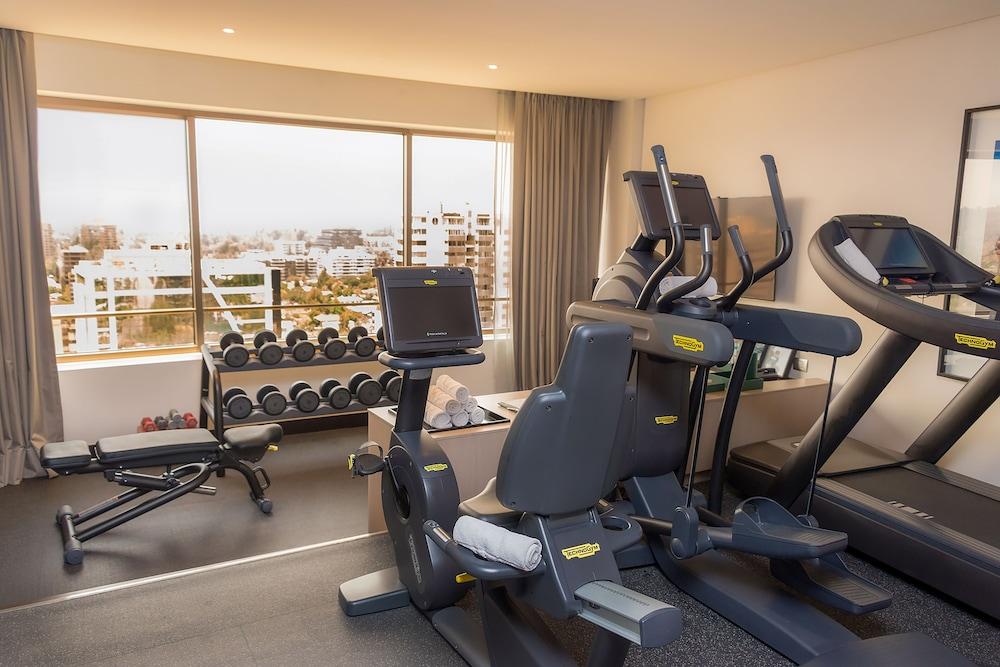 แมนดาริน โอเรียนเต็ล ซานติอาโก Hotel ภายนอก รูปภาพ The gym at the hotel