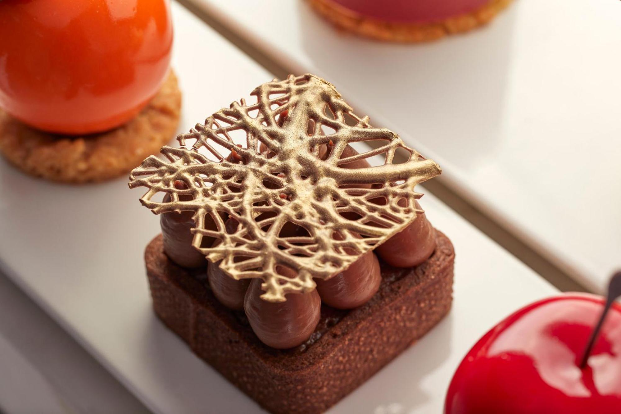 แมนดาริน โอเรียนเต็ล ซานติอาโก Hotel ภายนอก รูปภาพ A chocolate snowflake