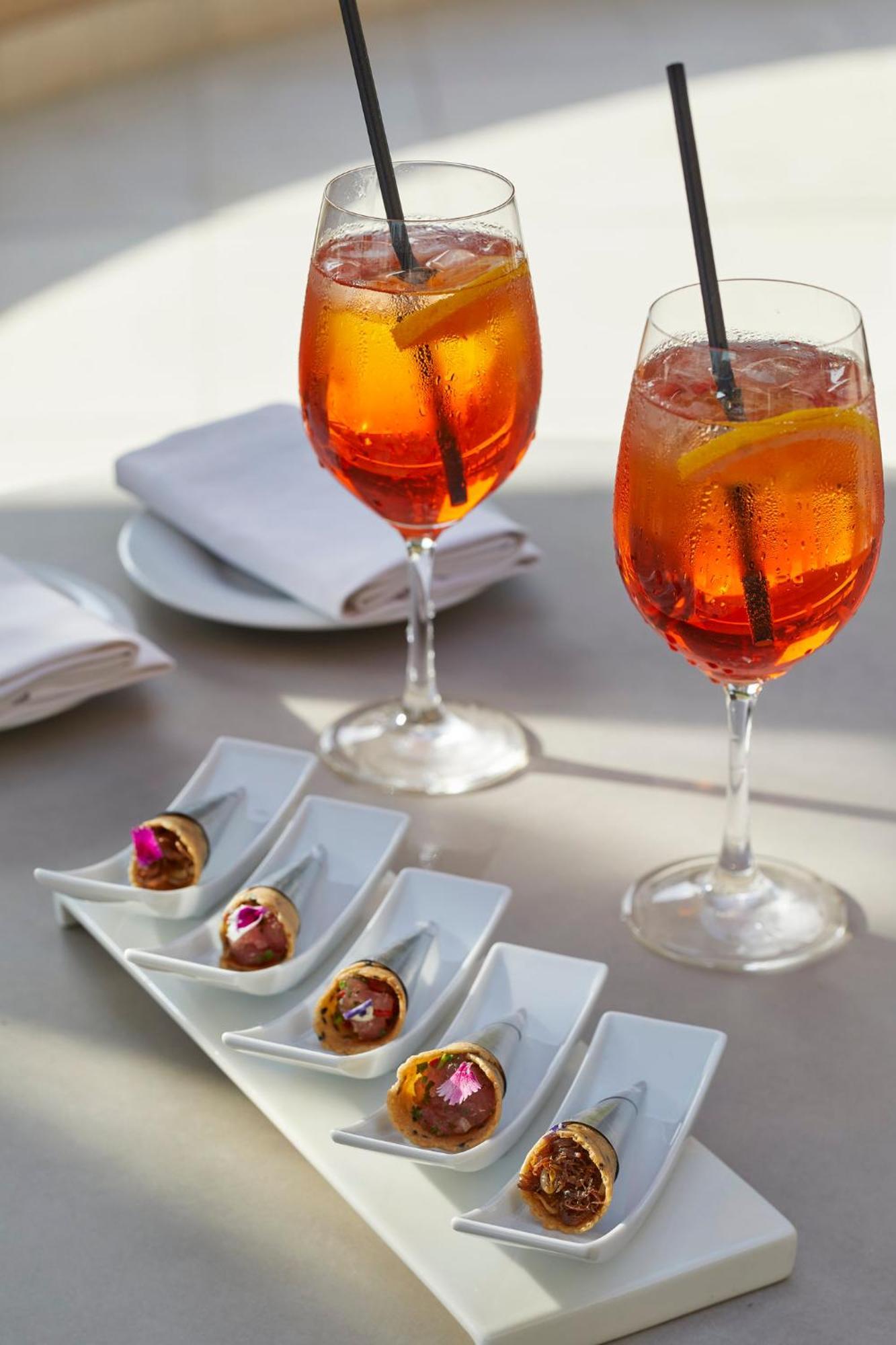 แมนดาริน โอเรียนเต็ล ซานติอาโก Hotel ภายนอก รูปภาพ Aperol Spritz