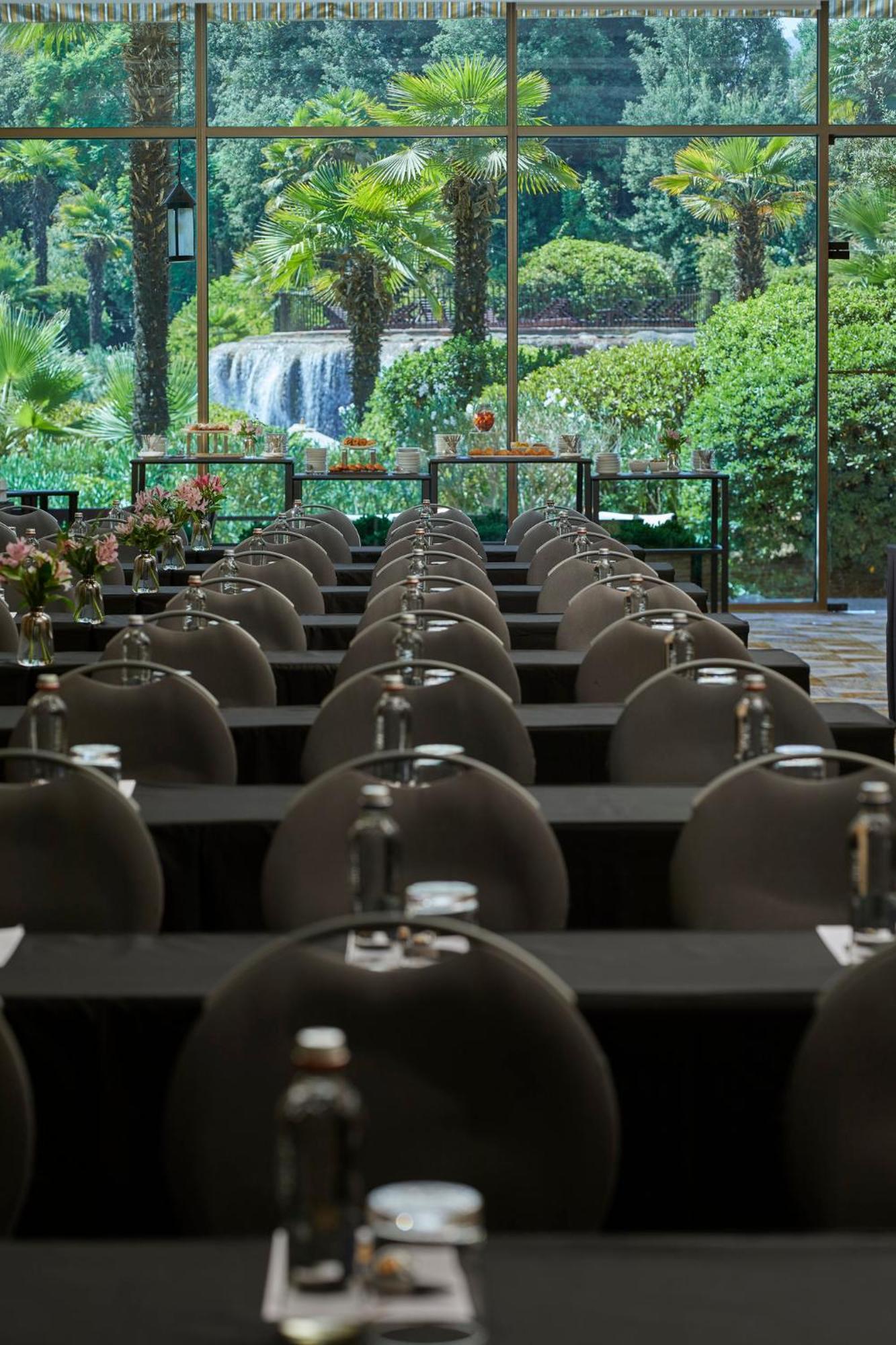 แมนดาริน โอเรียนเต็ล ซานติอาโก Hotel ภายนอก รูปภาพ The meeting room