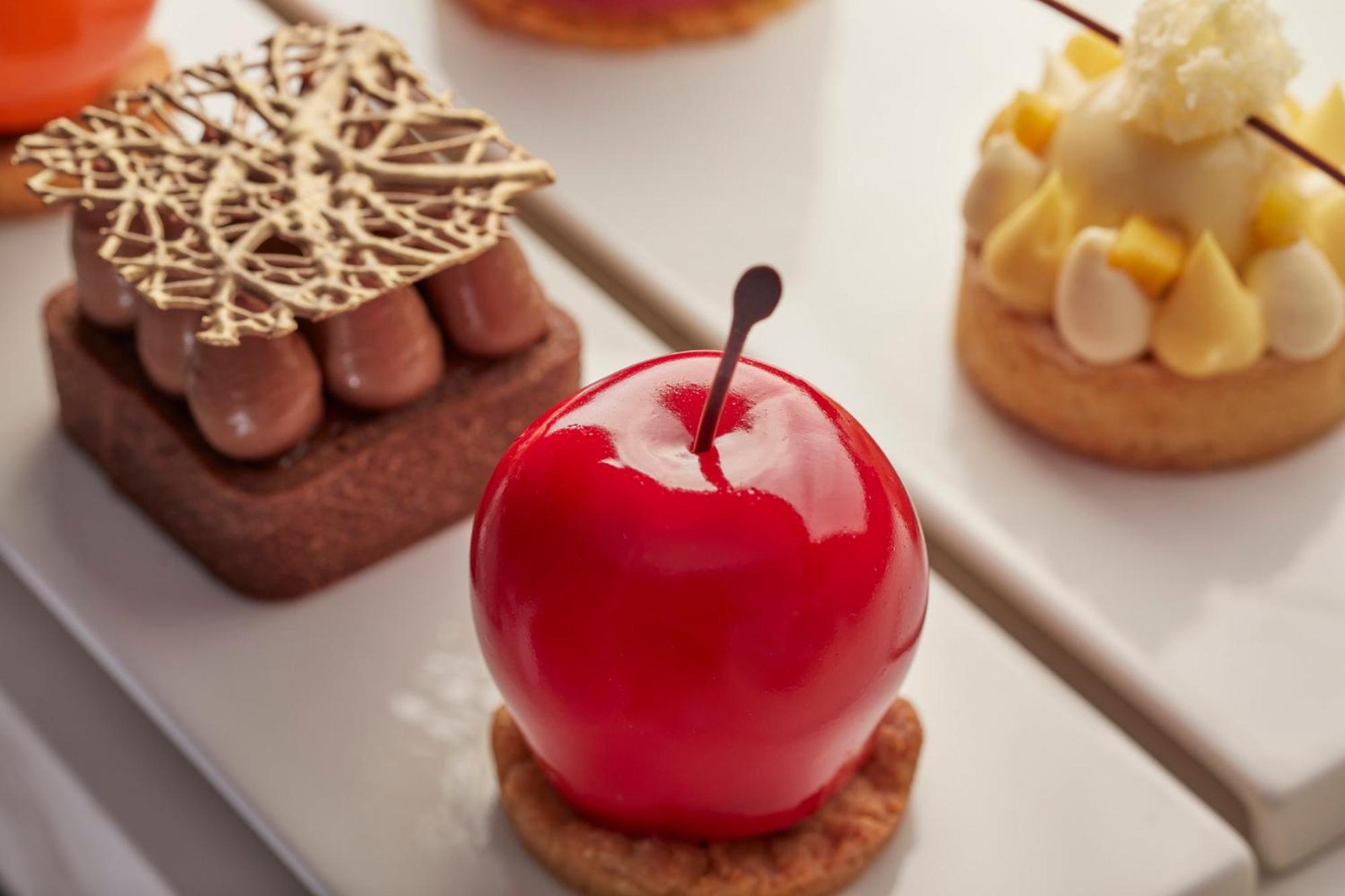 แมนดาริน โอเรียนเต็ล ซานติอาโก Hotel ภายนอก รูปภาพ A glazed apple dessert