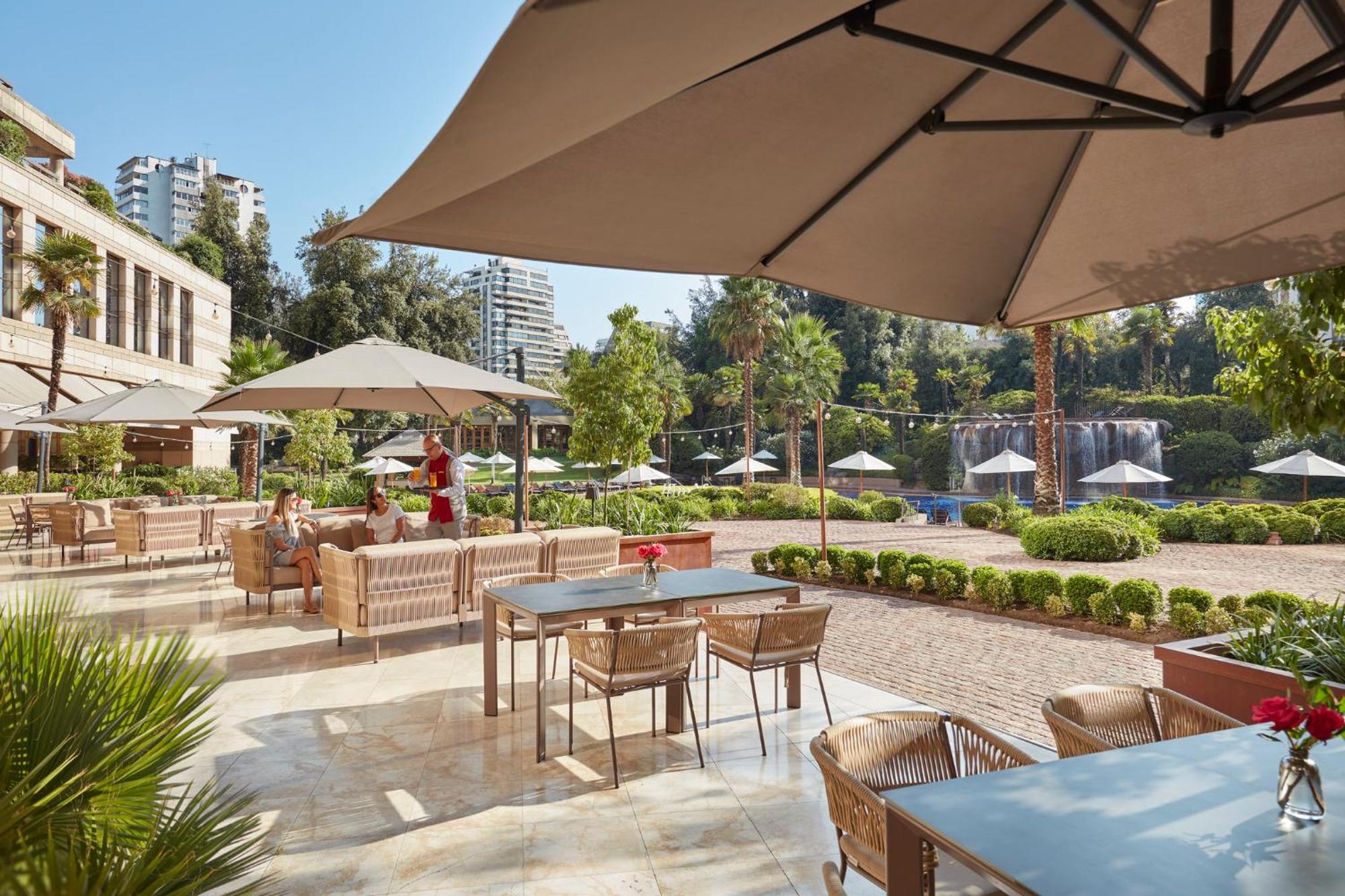 แมนดาริน โอเรียนเต็ล ซานติอาโก Hotel ภายนอก รูปภาพ The outdoor terrace